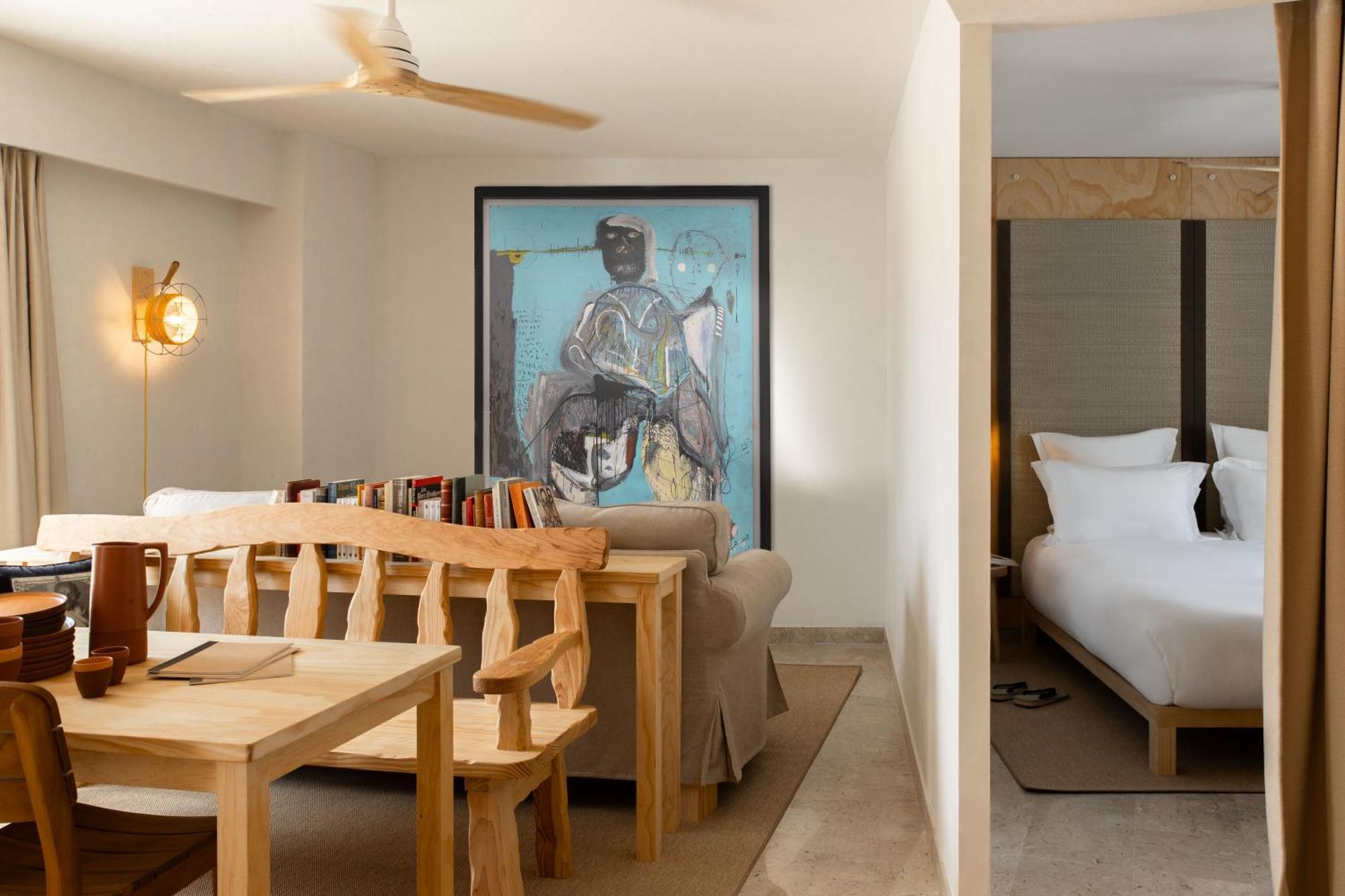Mob Hotel كان المظهر الخارجي الصورة