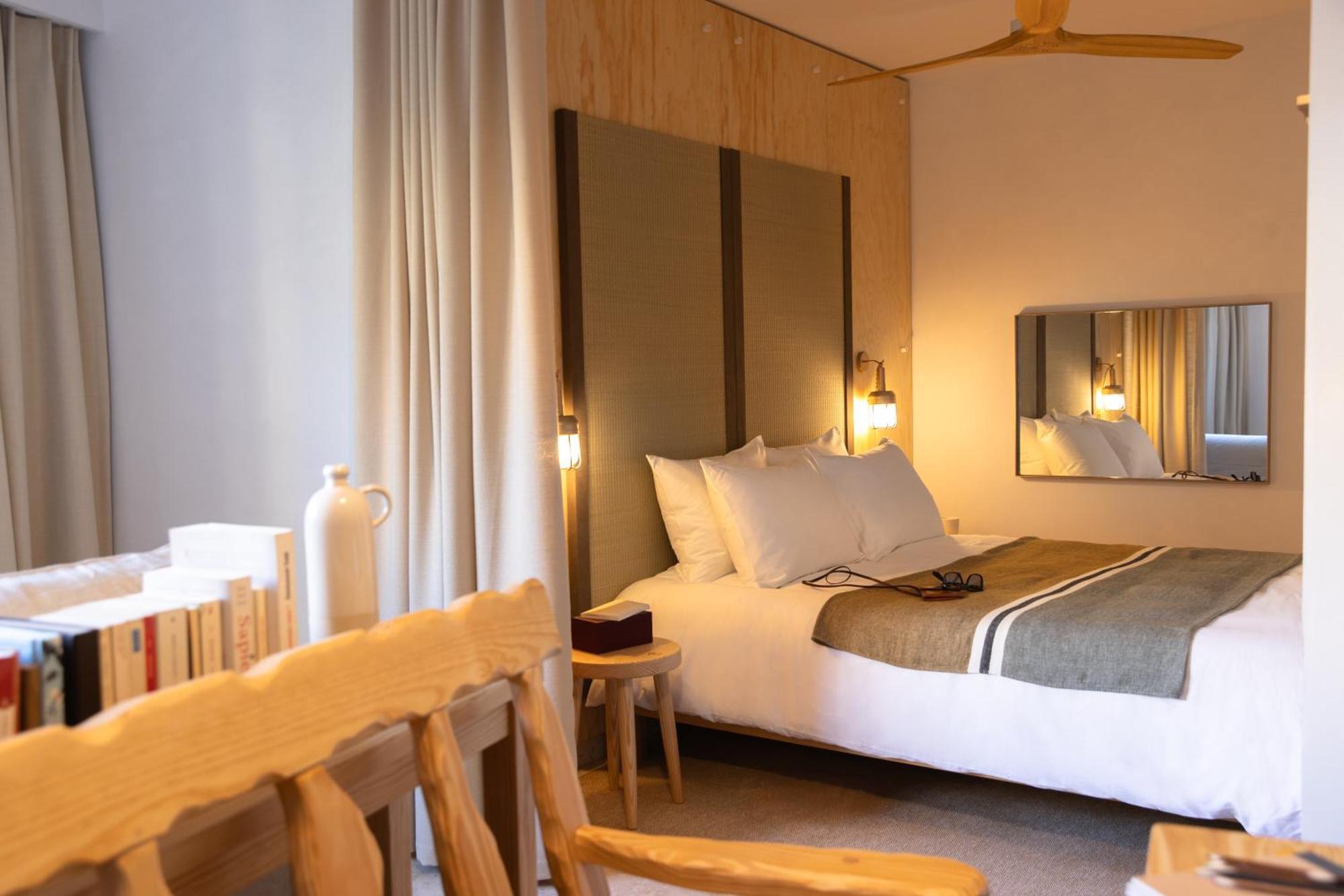 Mob Hotel كان المظهر الخارجي الصورة